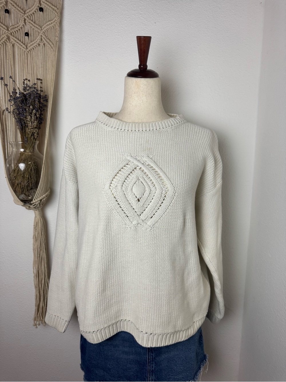 Eddie Bauer Cream Textured Diamond Crewneck Sweater